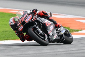 Von Startplatz 1 ging es für Marco Bezzecchi auf Rang 5 zurück)