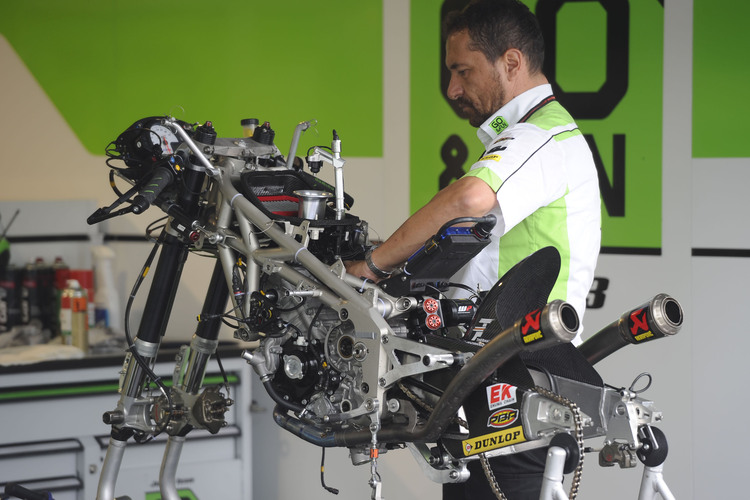 Das Moto3-Team von Gresini fährt jetzt mit KTM, 2015 mit Honda