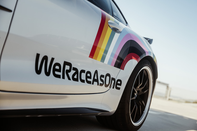 Das «WeRaceAsOne»-Logo symbolisiert das sportliche Engagement für Vielfalt und Integration