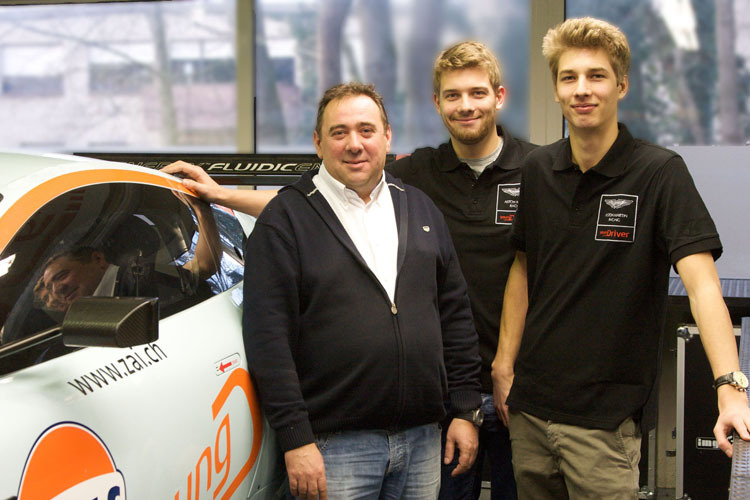 Young Driver-Chef Hardy Fischer mit Johannes und Ferdi Stuck