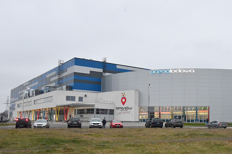 Die moderne Arena Lodowa in Tomaszow Mazowieki