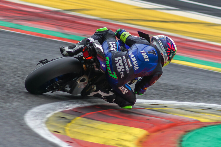 Marvin Fritz auf der Yamaha R1