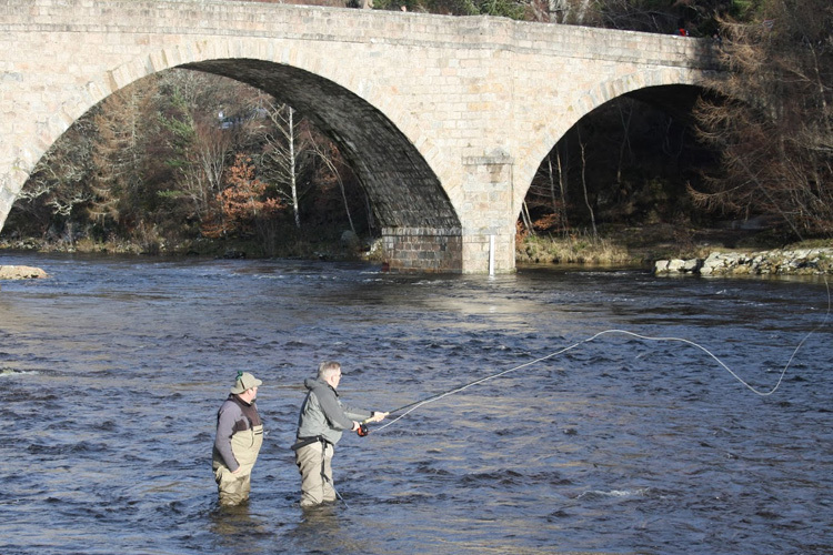 Ross Brawn beim Fischen in Schottland