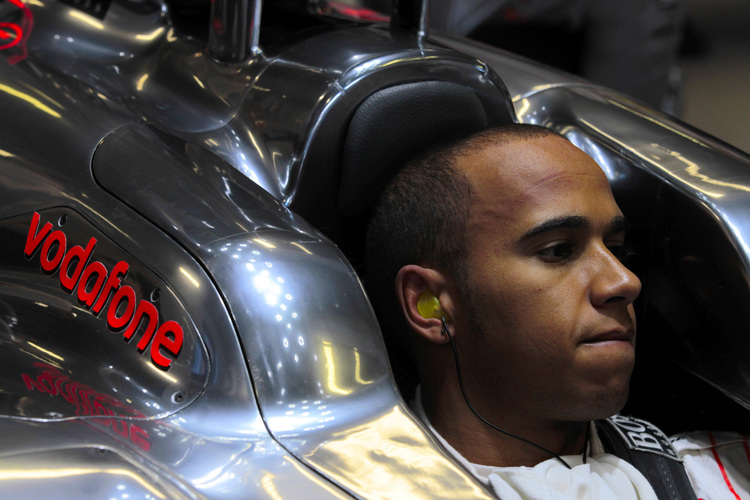Lewis Hamilton kennt im Auto nur Angriff