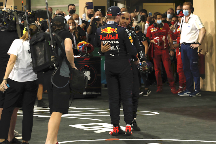 Lewis Hamilton hat Max Verstappen nach dem Abu Dhabi-GP sportlich gratuliert