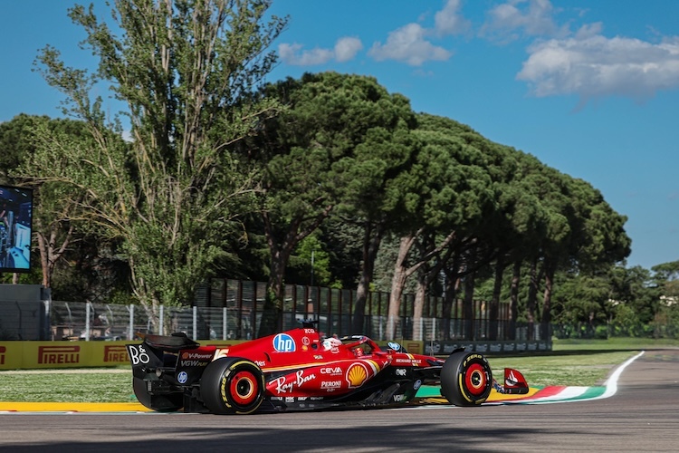 Charles Leclerc entzückt im Ferrari die Tifosi: Bestzeit in Imola