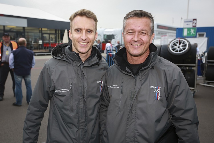 Timo Bernhard (li.) und sein Teammanager Klaus Graf