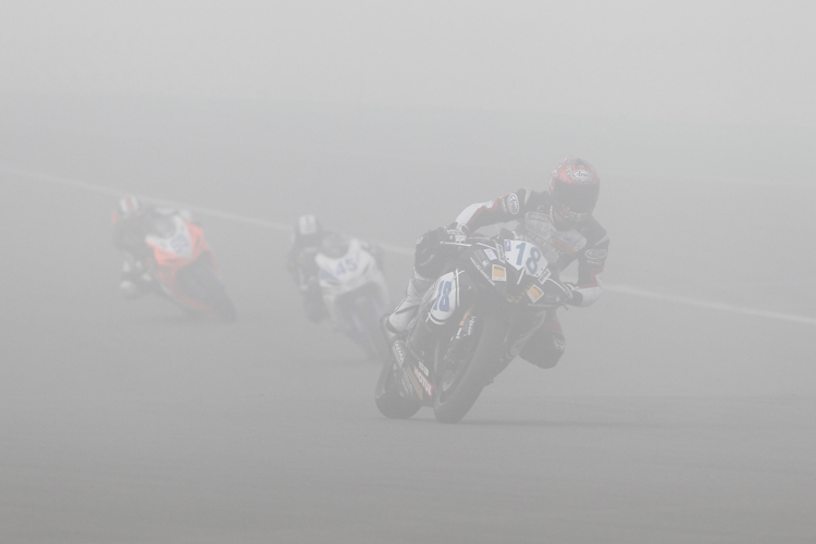 Freitagmorgen auf dem Nürburgring: Nebel!