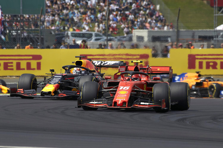 Charles Leclerc gegen Max Verstappen in Silverstone