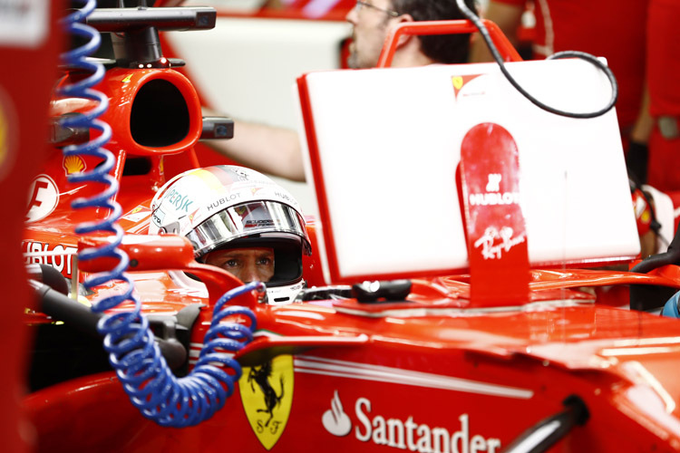 Sebastian Vettel drehte im zweiten Training die schnellste Runde