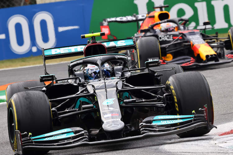 Mercedes ist in Monza bislang schneller als Red Bull Racing-Honda