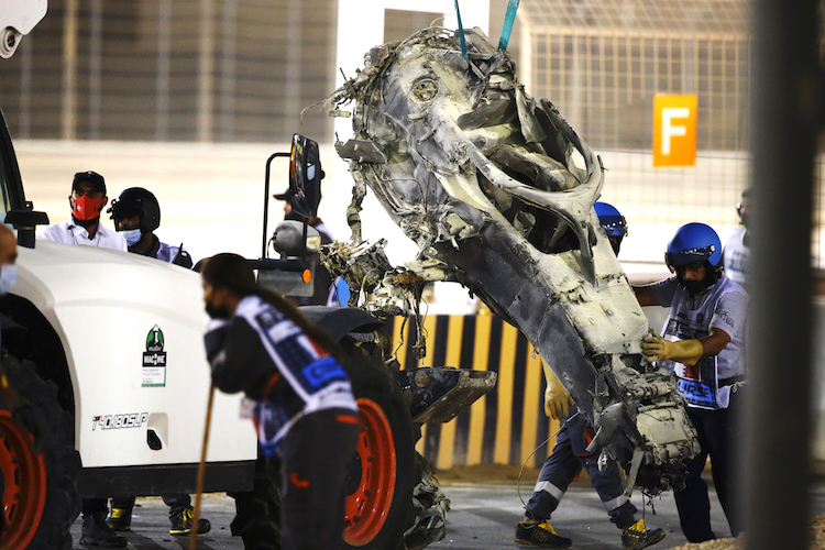 Romain Grosjean in Bahrain: Sicherheitszelle und Halo intakt