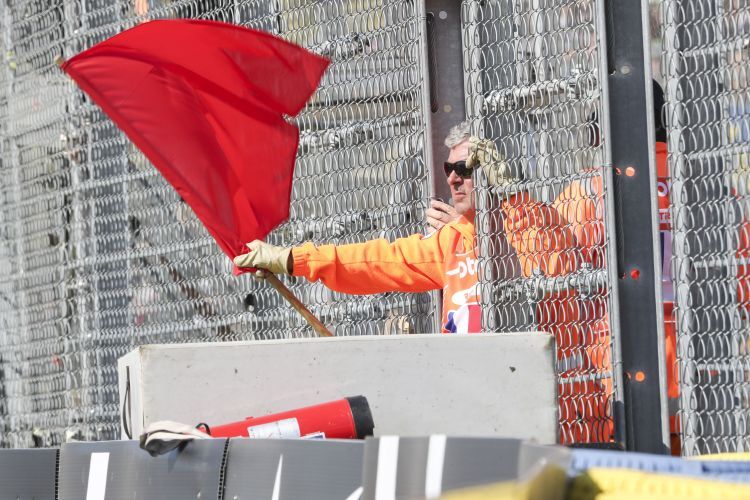 Rote Flagge