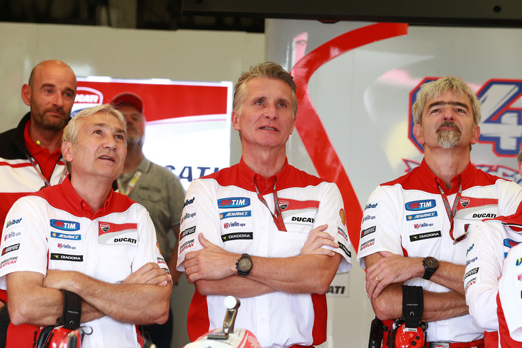 Die Ducati-Strategen: Teamkoordinator Davide Tardozzi, Sportdirektor Paolo Ciabatti und Renndirektor Gigi Dall'Igna