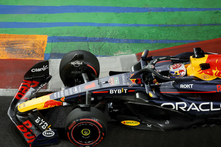 Red Bull Racing-Star Max Verstappen kämpfte am Trainingsfreitag in Singapur mit dem Fahrverhalten seines Dienstwagens