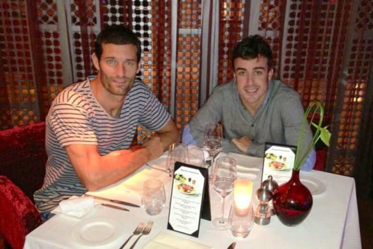 Mark Webber und Fernando Alonso beim Abendessen
