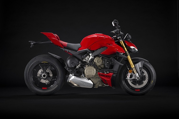 Ducati Streetfighter V4S: Ein Superbike mit gestutzter Verkleidung und breitem Lenker