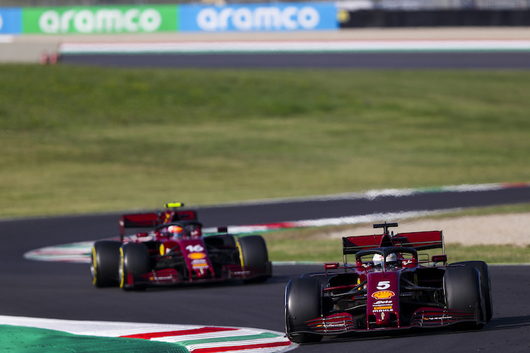 Sebastian Vettel vor Charles Leclerc in Mugello