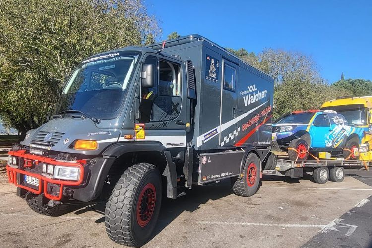 Kompakt aufgestellt: Walcher-Team mit Unimog und Nissan