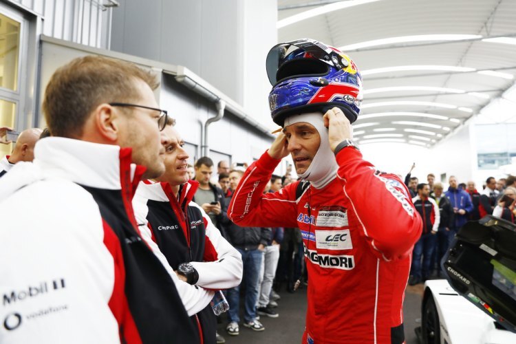 Porsche-Teamchef Andreas Seidl (li.) und Mark Webber