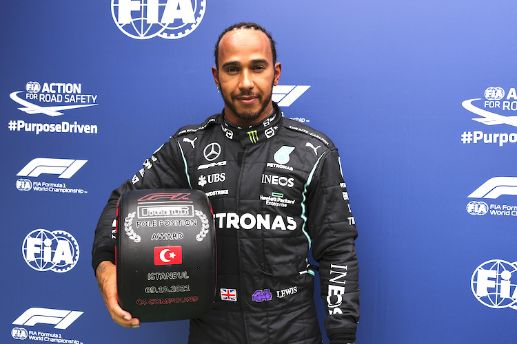 Lewis Hamilton schnappte sich die Pirelli-Auszeichnung, aber die Pole kriegt er nicht