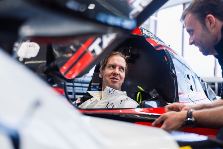 Sebastian Vettel im Cockpit des Porsche 963