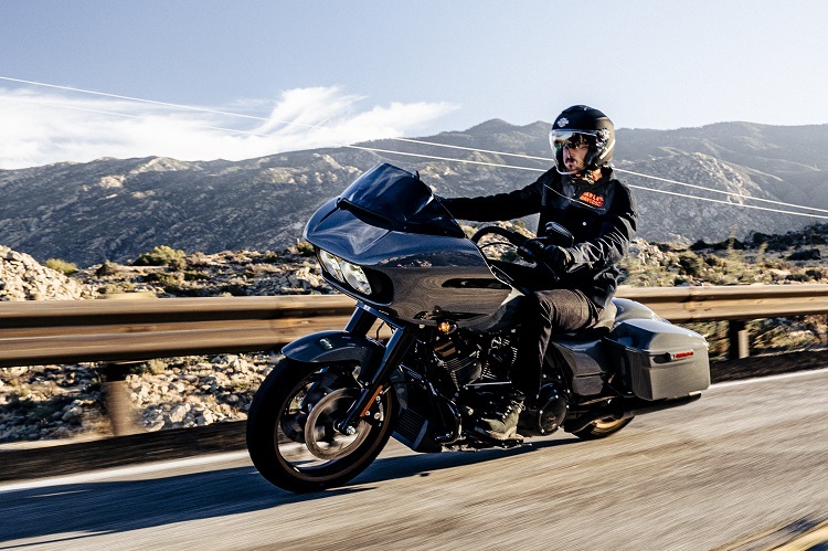 Harley-Davidson Road Glide ST: Sport Touring, amerikanisch interpretiert