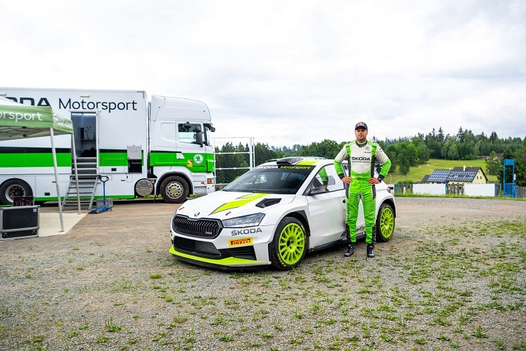 Andreas Mikkelsen und der Skoda Fabia RS Rally2