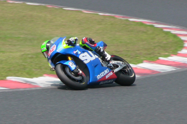 In Okayama testet Eugene Laverty die MotoGP-Suzuki
