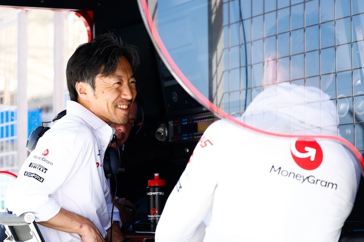 Ayao Komatsu weiss, worauf sich sein Team beim ersten Rennwochenende in Bahrain konzentrieren muss