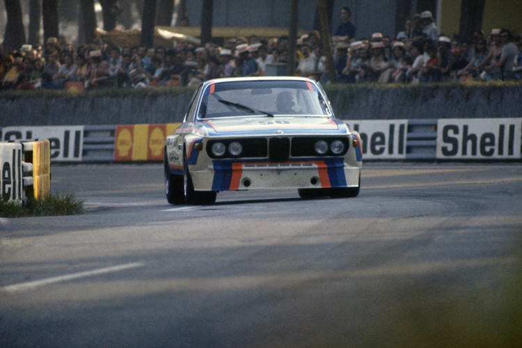 Chris Amon und Hans-Joachim Stuck fielen im 1973 24h-Rennen von Le Mans durch einen Unfall aus