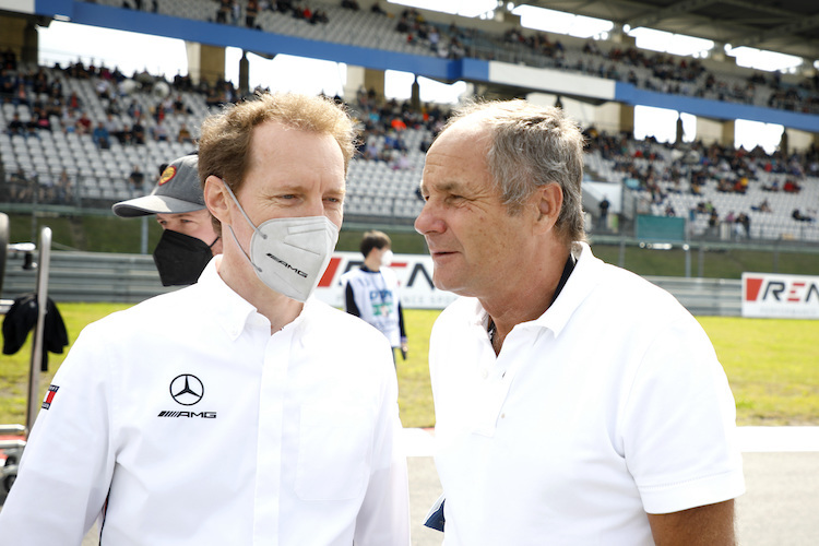 Gerhard Berger mit Thomas Jäger, dem DTM-Verantwortlichen von Mercedes-AMG
