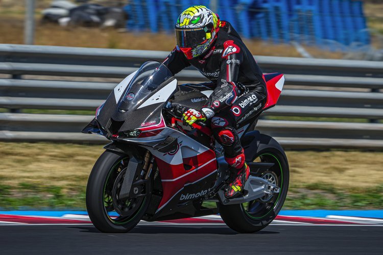 Bimota-Pilot Axel Bassani auf dem Balaton Park Circuit