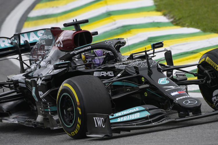 Lewis Hamilton stellte in Brasilien die FP1-Bestzeit auf