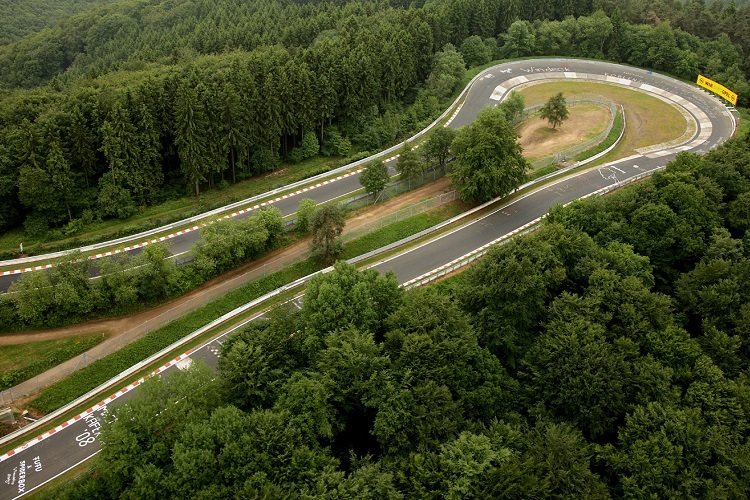 So etwas gibt es auf keiner modernen Rennstrecke: Das grosse Karussell auf der Nordschleife