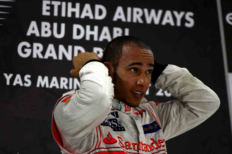 Lewis Hamilton will Pokale und mehr Geld