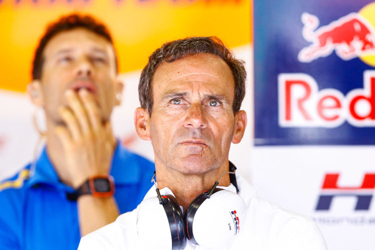 Ernste Miene bei Repsol-Honda-Teammanager Alberto Puig