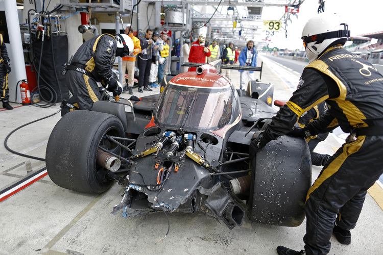 Der Lola-Toyota nach dem Crash