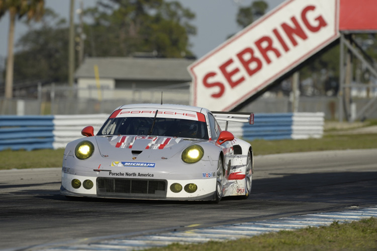 Porsche dominierte die GTLM-Klasse in allen vier Sessions