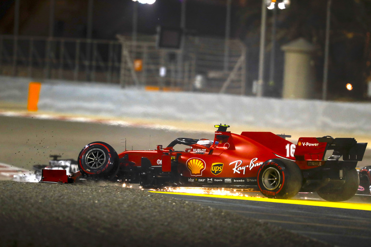 Sinnbild für die GP-Saison 2020 von Ferrari: Charles Leclerc rutscht mit kaputtem Auto von der Bahn