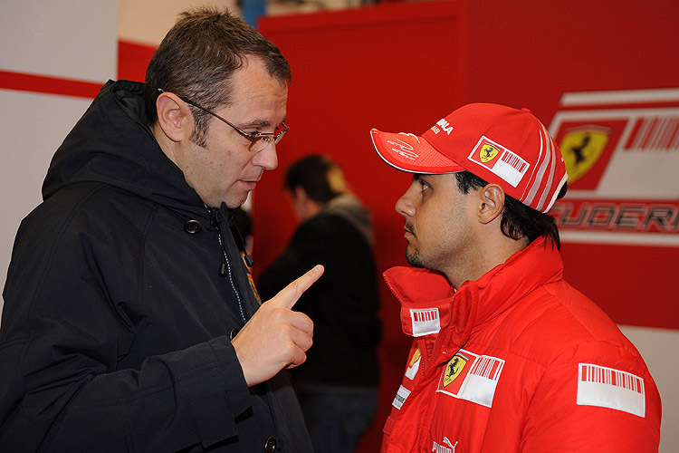 Präzise Fahreindrücke von Felipe Massa (r.) an Stefano Domenicali