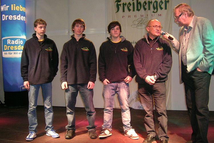 (v.l.) Finsterbusch, Bigler, Kartheininger, Teamchef Freudenberg