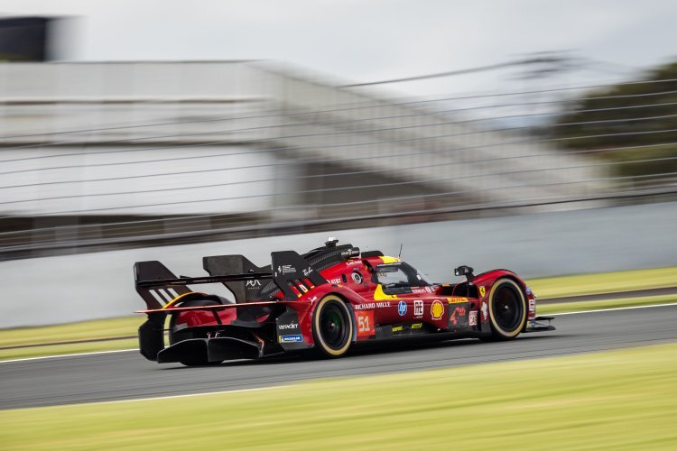 Der Ferrari 499P von James Calado, Antonio Giovinazzi und Alessandro Pier Guidi