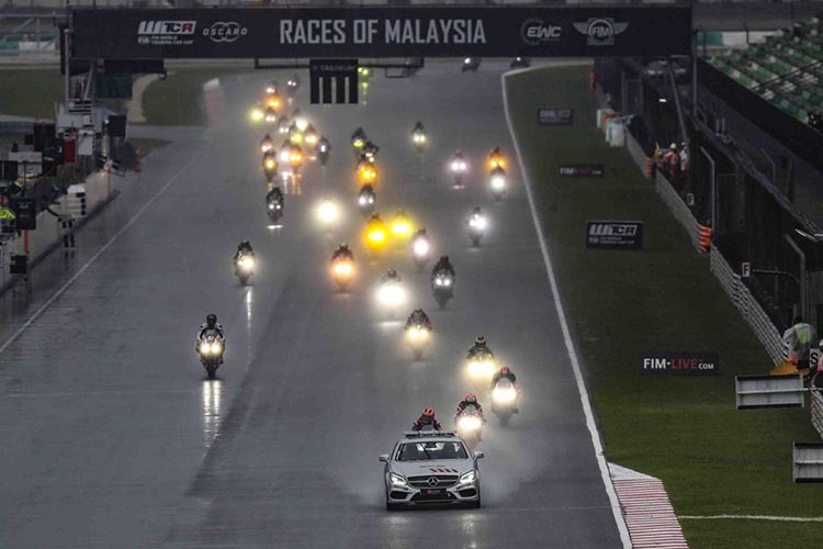 Zu finster: Die Lichtquellen in Sepang sind zu schwach für MotoGP