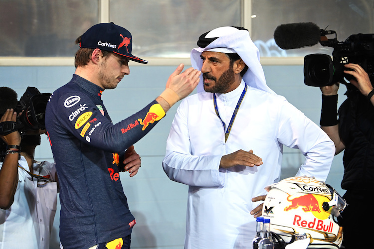 Weltmeister Max Verstappen und FIA-Präsident Mohammed Ben Sulayem