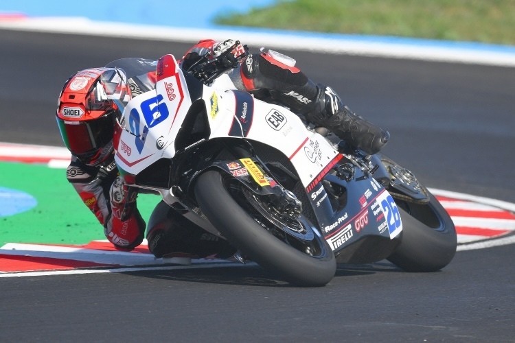 IDM-Pilot-Blin-mit-Supersport-WM-Deb-t-zufrieden