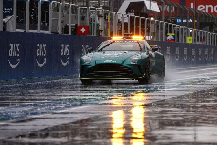 Aston Martin Vantage Safety Car