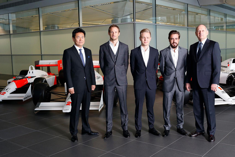 Die McLaren-Honda-Truppe mit Kevin Magnussen in der Mitte