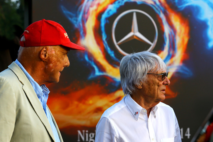 Niki Lauda mit Bernie Ecclestone bei einer Mercedes-Veranstaltung 2014
