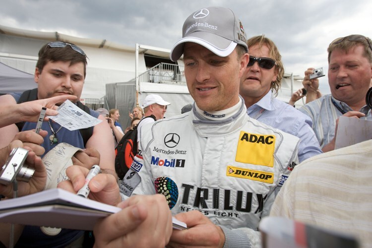 Seine Autogramme sind bei den Fans begehrt: Ralf Schumacher
